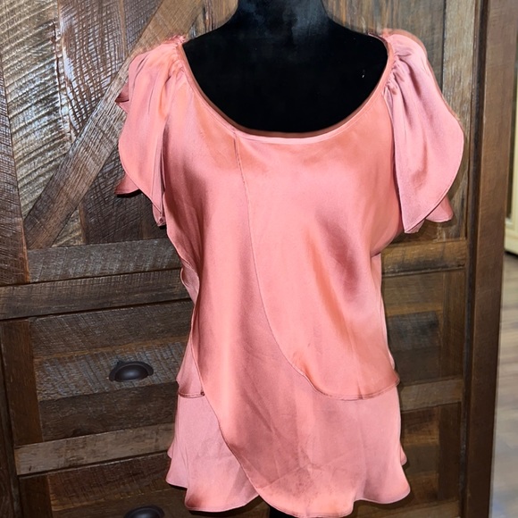 Violet & Claire Tops - VIOLET AND CLAIRE SZ XL. BEAUTIFUL LAYED FLOW